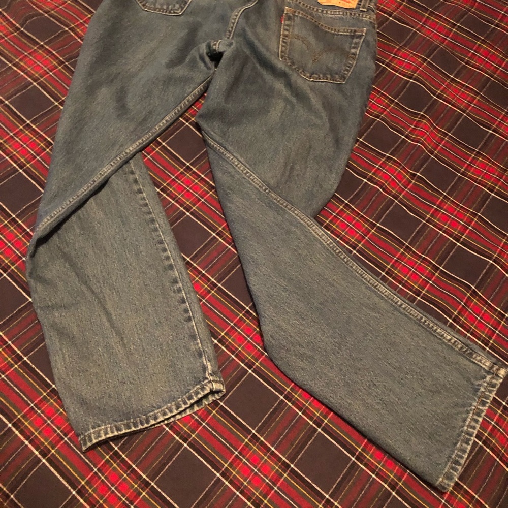 New Relaxed fit 550 Levis with tags never worn